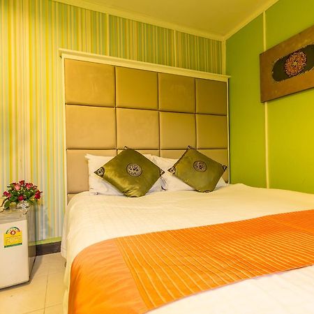 Sam'S Lodge Бангкок Екстер'єр фото