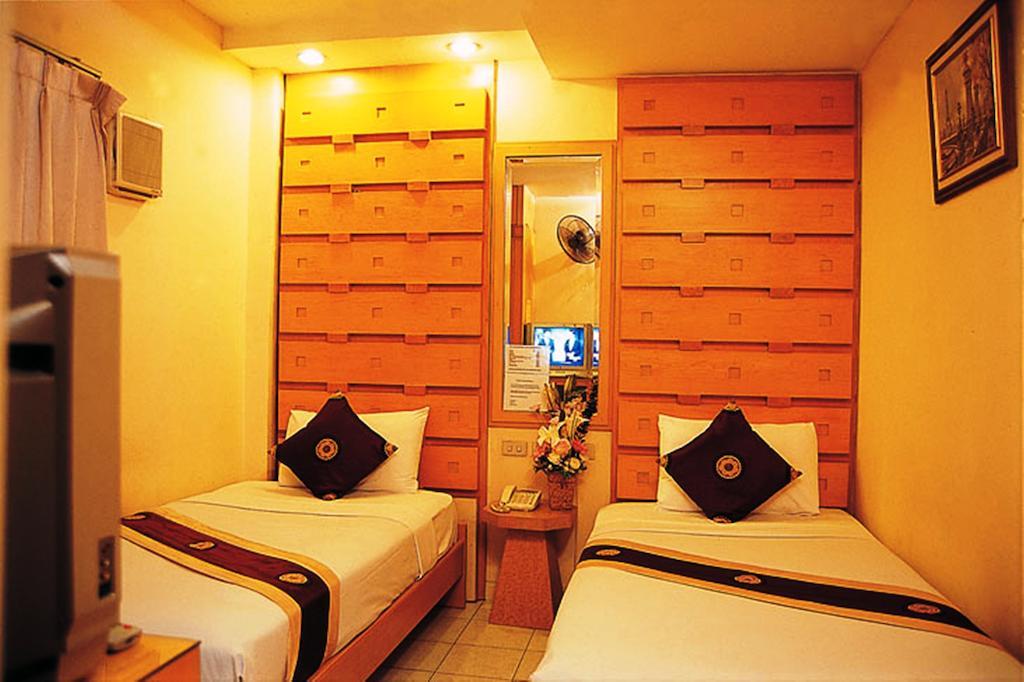 Sam'S Lodge Бангкок Екстер'єр фото
